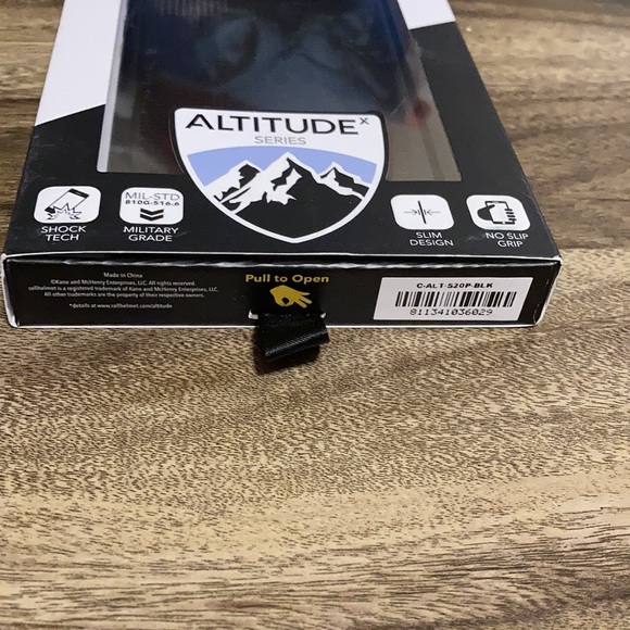 NWT Galaxy S 20 Plus “Cell helmet” altitude series phone case!! Black - Picture 5 of 5